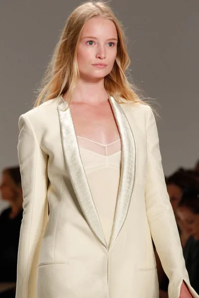 Look 37